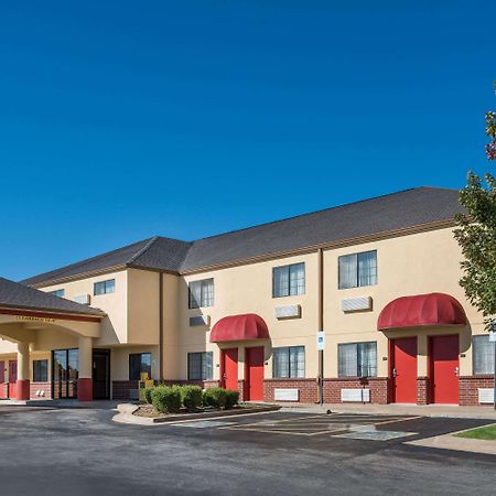Super 8 By Wyndham Claremore Ok Exterior foto